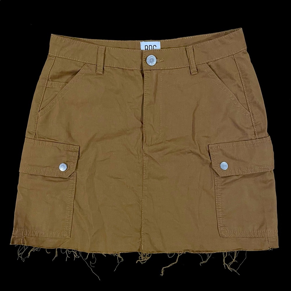 BDG Urban Outfitters tan khaki cargo miniskirt